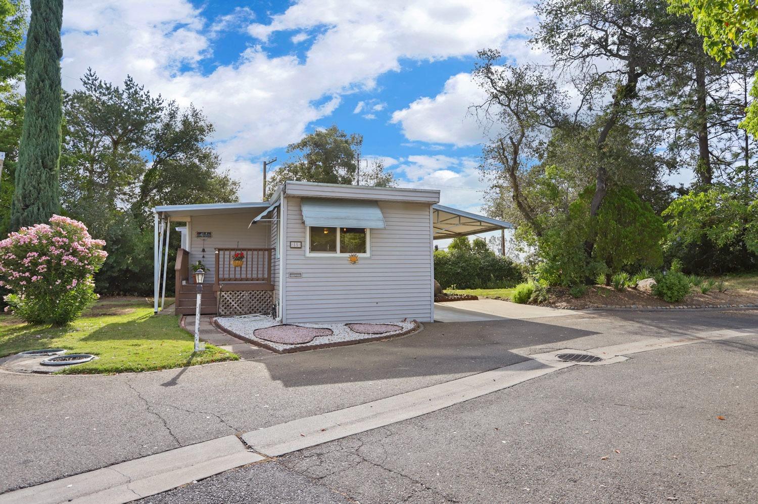 Detail Gallery Image 1 of 1 For 85 Monterey Ln., Folsom,  CA 95630 - 2 Beds | 1 Baths