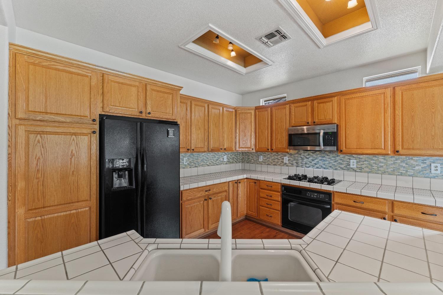 Detail Gallery Image 15 of 50 For 2621 Winding Way, Lincoln,  CA 95648 - 2 Beds | 2 Baths