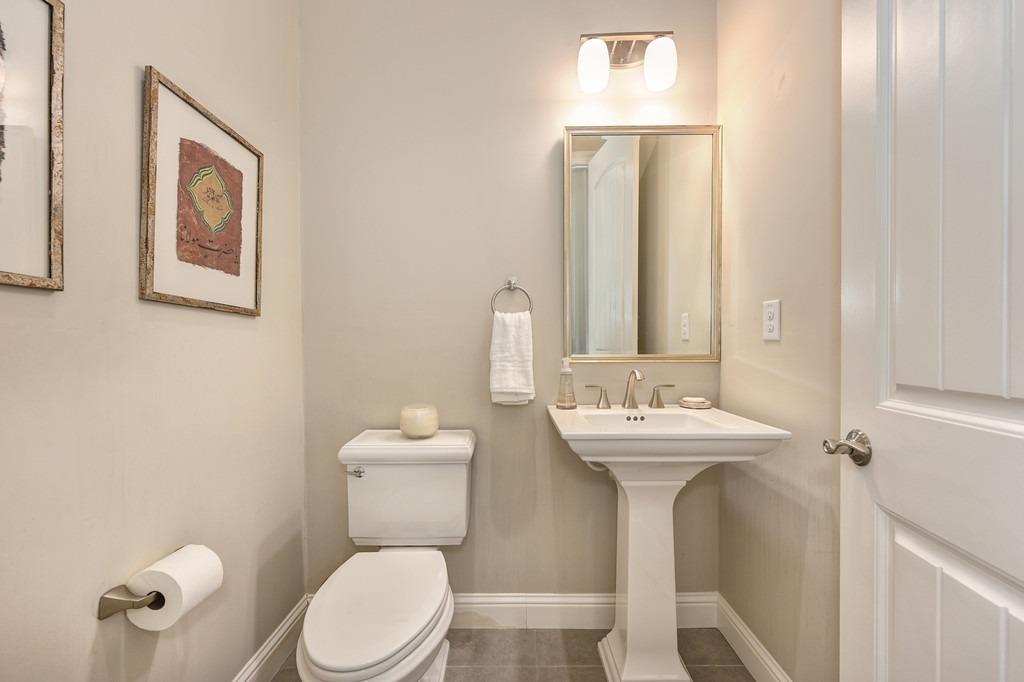 Detail Gallery Image 60 of 82 For 4003 Reni Ct, El Dorado Hills,  CA 95762 - 3 Beds | 3/1 Baths