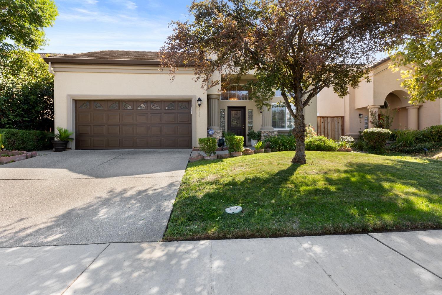 Detail Gallery Image 1 of 1 For 8538 Spiceberry Way, Elk Grove,  CA 95624 - 4 Beds | 2 Baths