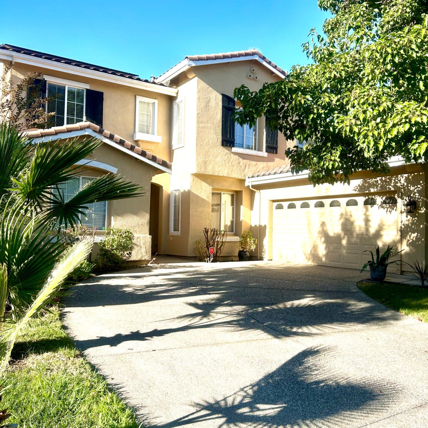 Detail Gallery Image 1 of 83 For 2609 Snowy Egret Way, Elk Grove,  CA 95757 - 5 Beds | 3 Baths