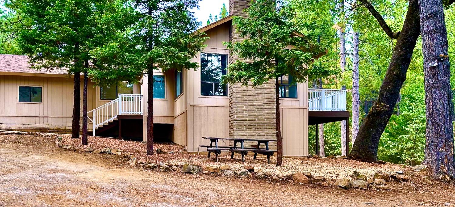 Detail Gallery Image 1 of 1 For 6300 Homestead Dr, Placerville,  CA 95667 - 3 Beds | 2/1 Baths