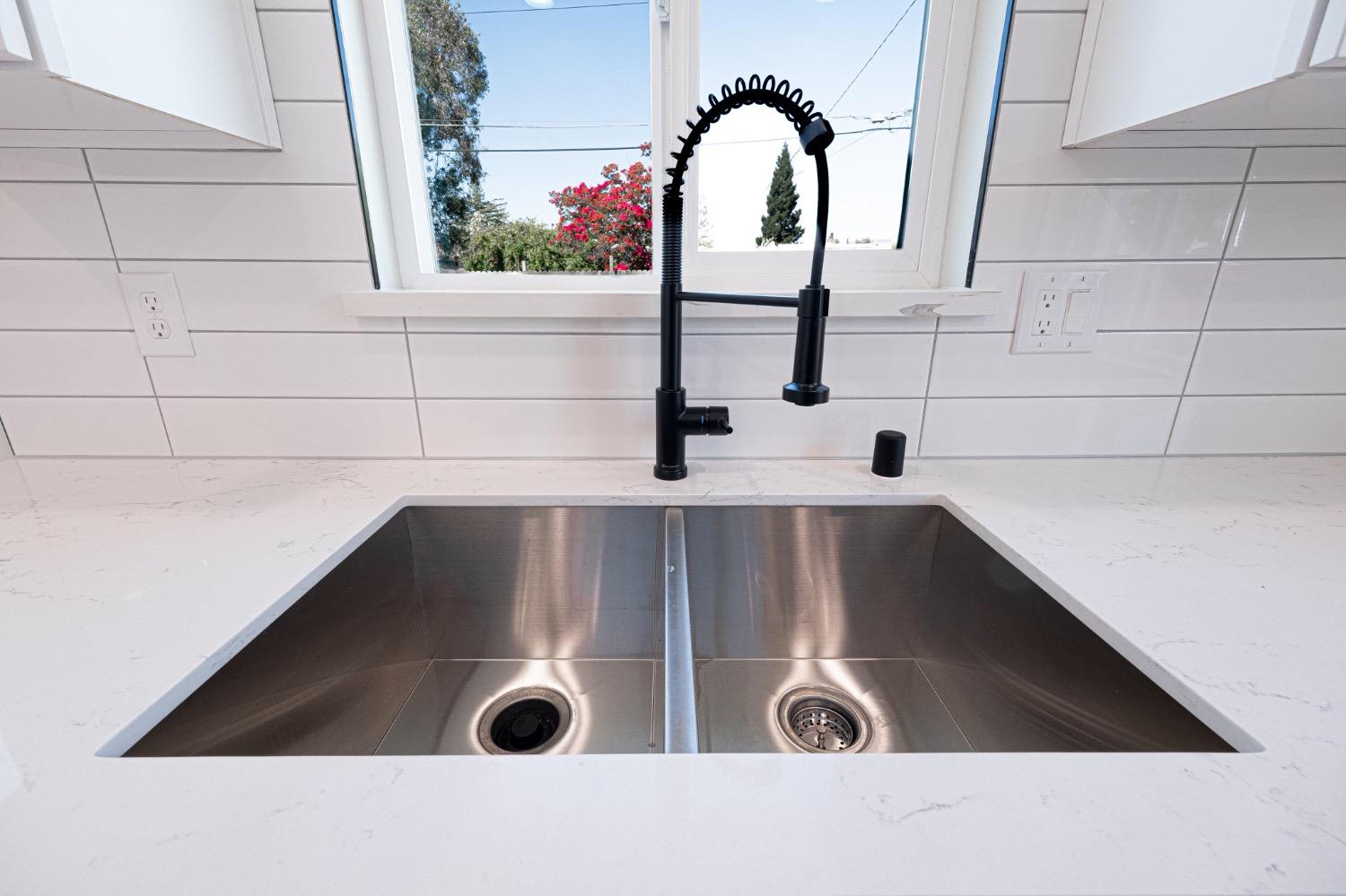 Detail Gallery Image 12 of 24 For 8943 Alderson Ave, Sacramento,  CA 95826 - 3 Beds | 2 Baths