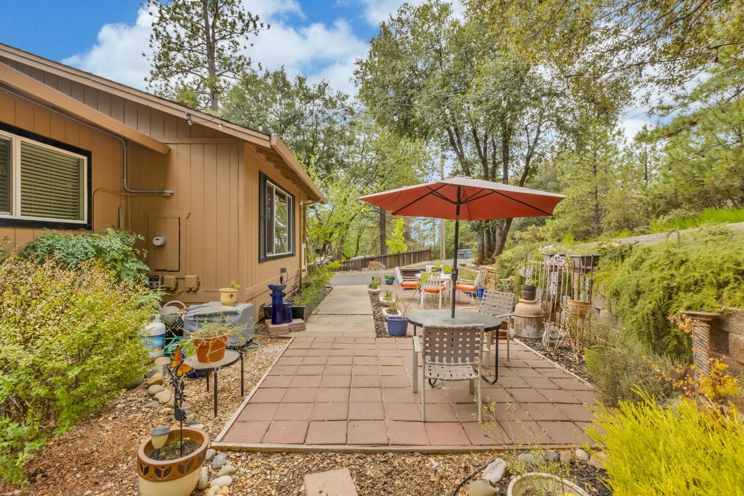 Detail Gallery Image 21 of 29 For 21960 N Manzanita Forest Dr, Colfax,  CA 95713 - 4 Beds | 2/1 Baths