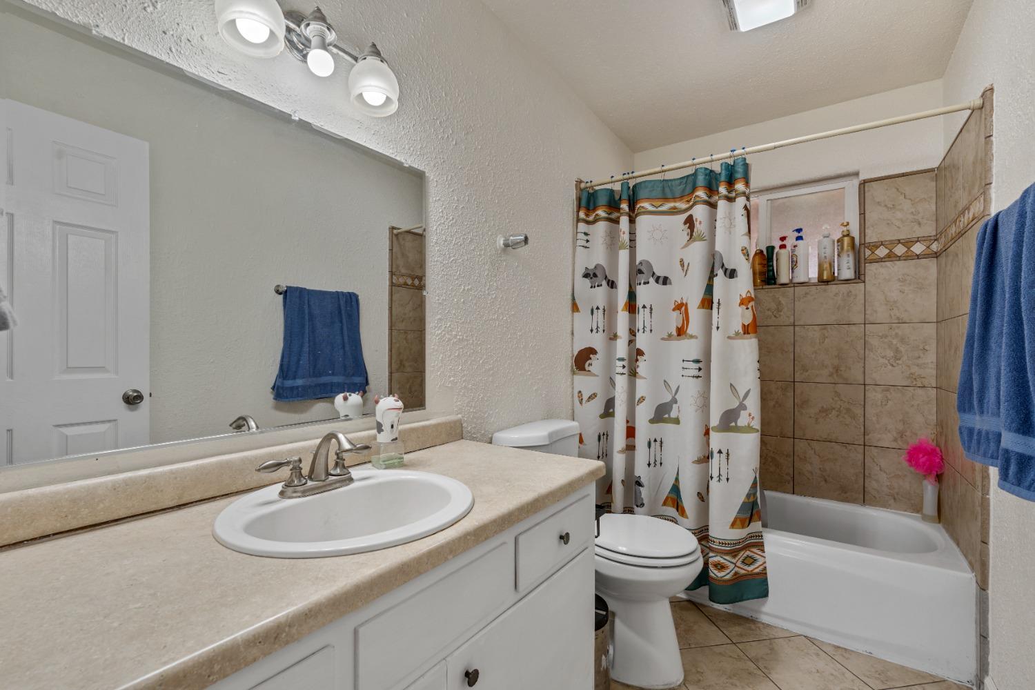 Detail Gallery Image 10 of 20 For 6395 Monica Way, Winton,  CA 95388 - 3 Beds | 1 Baths