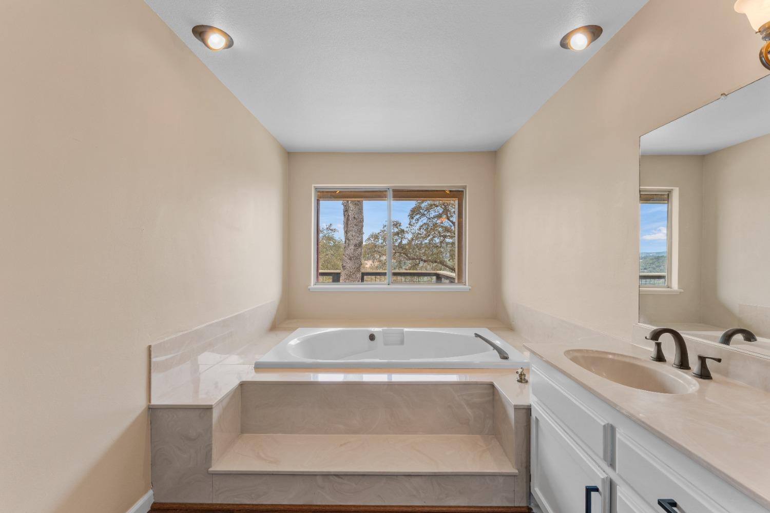 Detail Gallery Image 19 of 40 For 2755 Slade Rdgs, Auburn,  CA 95603 - 1 Beds | 1 Baths