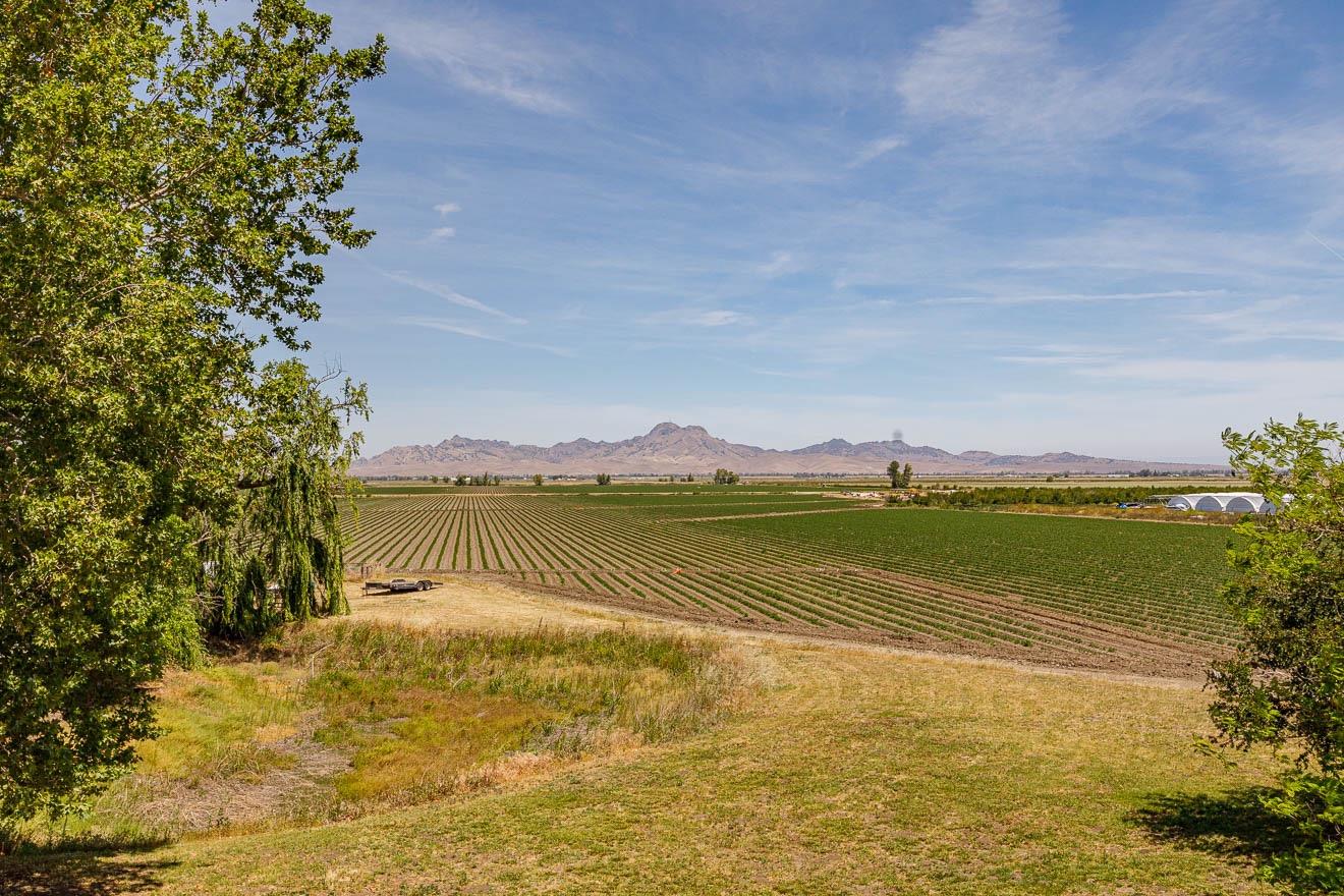 Detail Gallery Image 42 of 96 For 3822 S Meridian Rd, Meridian,  CA 95957 - 6 Beds | 5/1 Baths