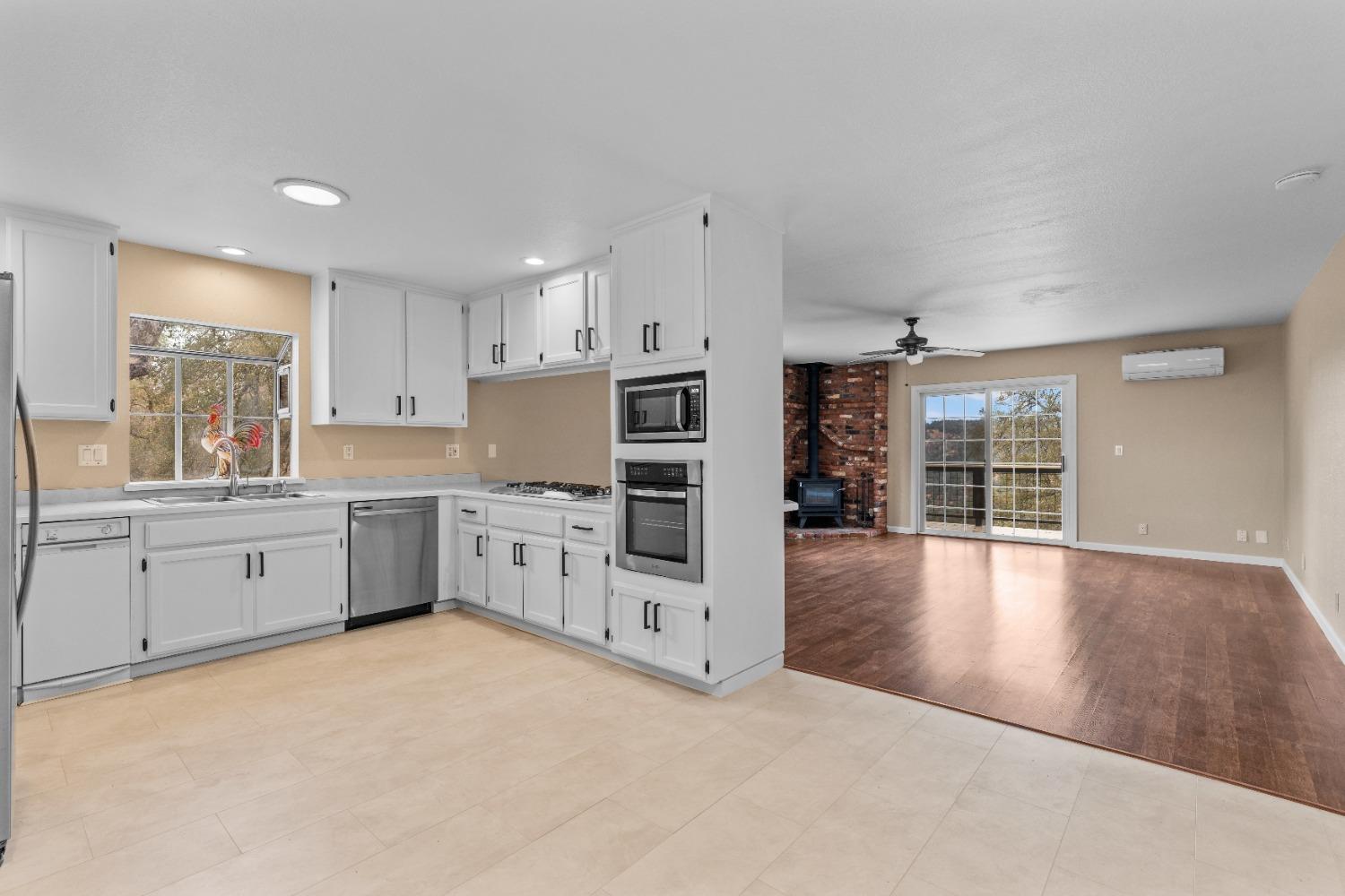 Detail Gallery Image 9 of 40 For 2755 Slade Rdgs, Auburn,  CA 95603 - 1 Beds | 1 Baths