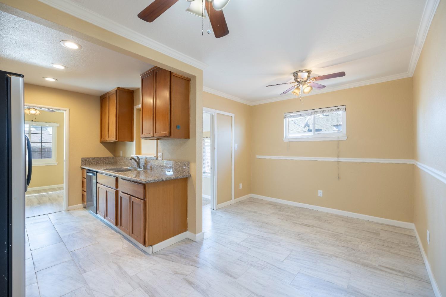 Detail Gallery Image 10 of 34 For 5336 Verner Ave, Sacramento,  CA 95841 - 3 Beds | 2 Baths