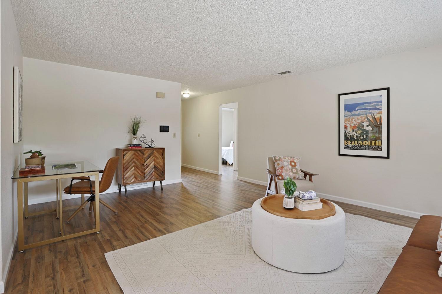 Detail Gallery Image 9 of 33 For 1018 Autumn Ct, Stockton,  CA 95210 - 2 Beds | 2 Baths