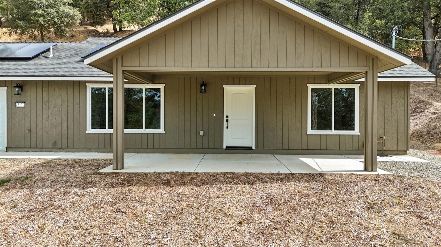 E Sugar Pine Drive, Oakhurst, California image 2