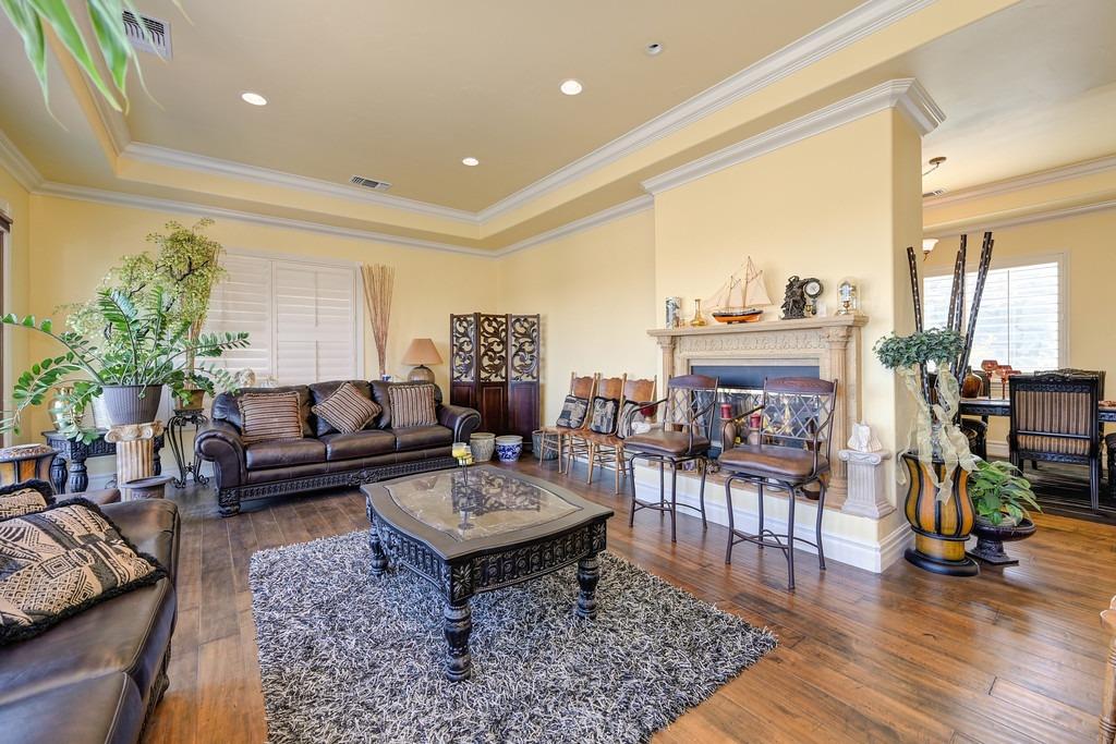 Detail Gallery Image 19 of 36 For 771 Glen Mady Way, Folsom,  CA 95630 - 4 Beds | 4/2 Baths