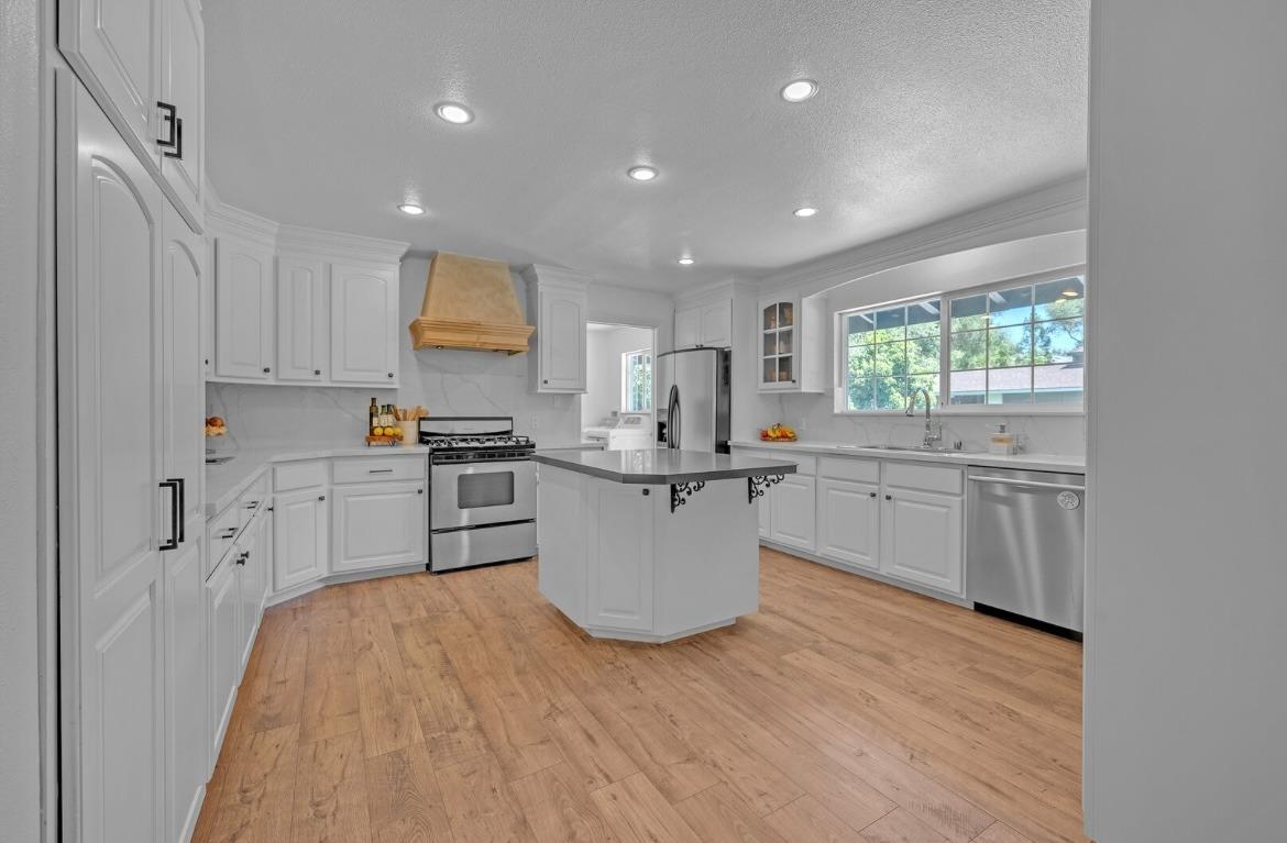 Detail Gallery Image 17 of 46 For 7305 Morningside Drive, Granite Bay,  CA 95746 - 4 Beds | 4 Baths