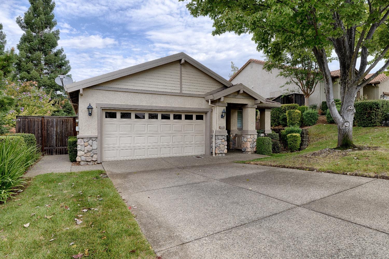 Detail Gallery Image 4 of 37 For 3005 Chimney Ct, Rocklin,  CA 95765 - 2 Beds | 2 Baths