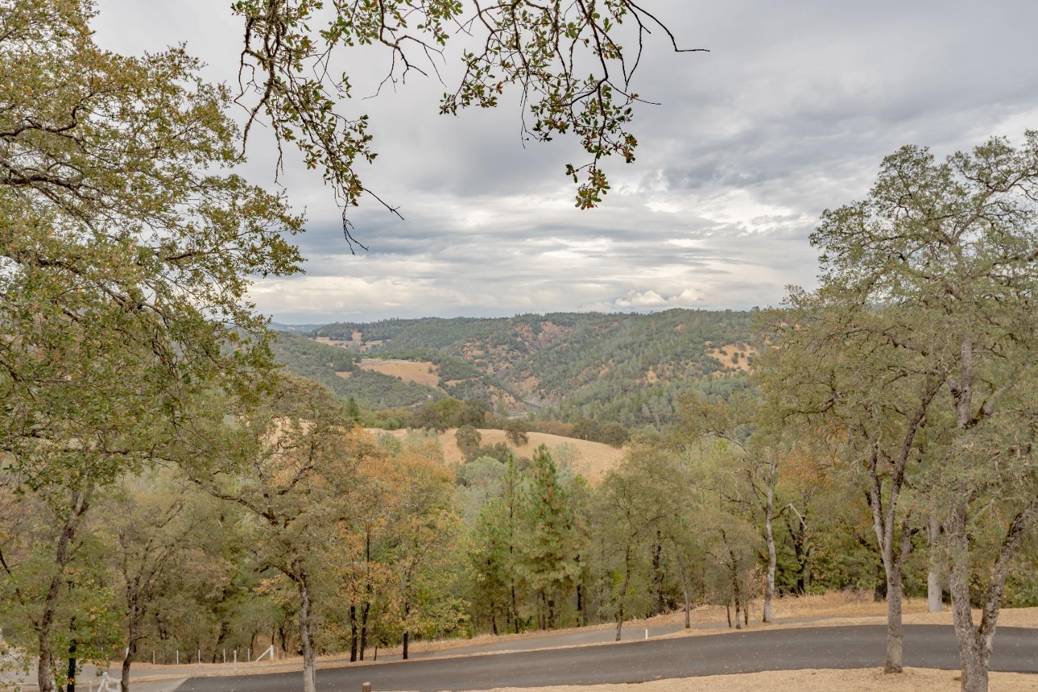 Detail Gallery Image 39 of 40 For 2755 Slade Rdgs, Auburn,  CA 95603 - 1 Beds | 1 Baths