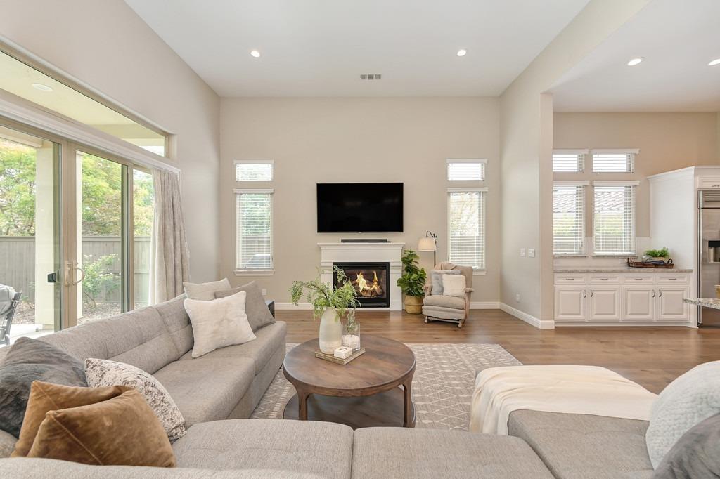 Detail Gallery Image 37 of 82 For 4003 Reni Ct, El Dorado Hills,  CA 95762 - 3 Beds | 3/1 Baths