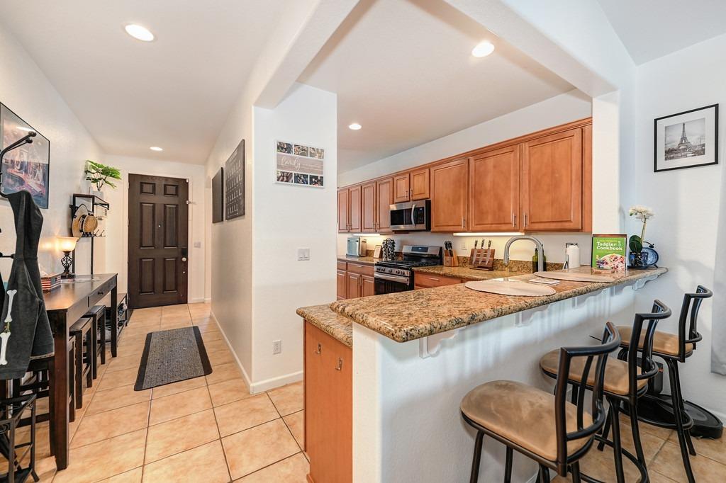 Detail Gallery Image 10 of 29 For 308 Dinis Cottage Ct, Lincoln,  CA 95648 - 3 Beds | 2 Baths