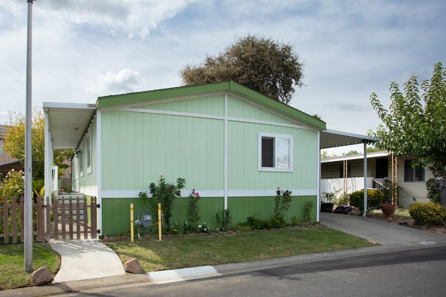 Detail Gallery Image 2 of 43 For 53 via Grande, Olivehurst,  CA 95961 - 3 Beds | 2 Baths