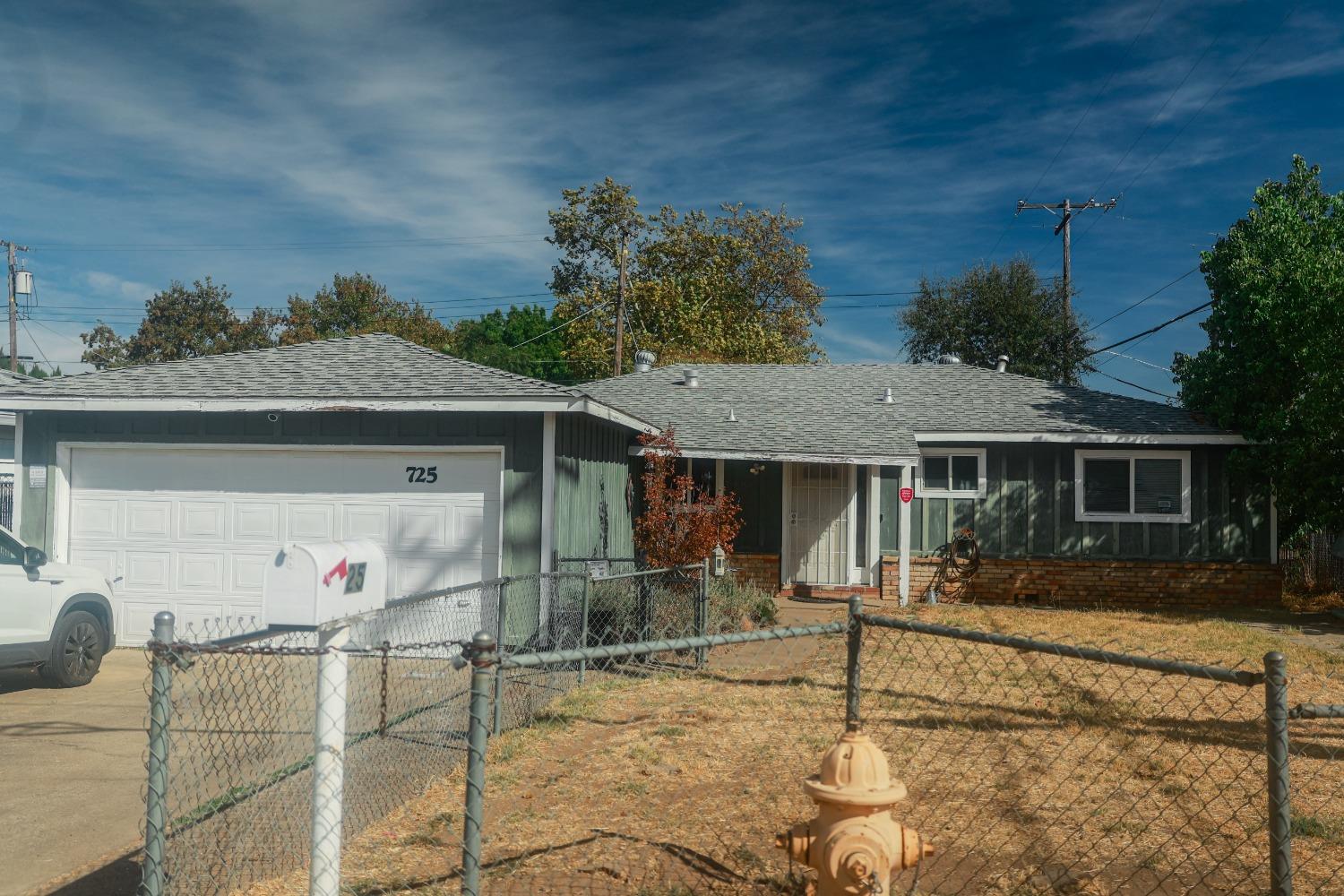 Detail Gallery Image 1 of 62 For 725 O Street, Rio Linda,  CA 95673 - 3 Beds | 2 Baths