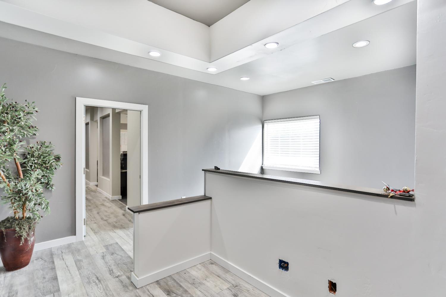 Detail Gallery Image 6 of 56 For 209 Harding Blvd, Roseville,  CA 95678 - – Beds | – Baths