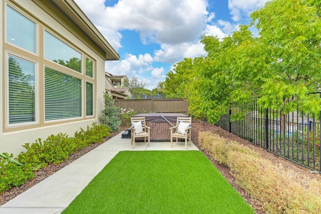 Detail Gallery Image 69 of 82 For 4003 Reni Ct, El Dorado Hills,  CA 95762 - 3 Beds | 3/1 Baths