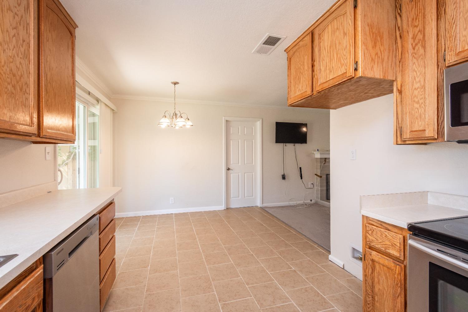 Detail Gallery Image 14 of 45 For 432 Q St, Rio Linda,  CA 95673 - 3 Beds | 2 Baths