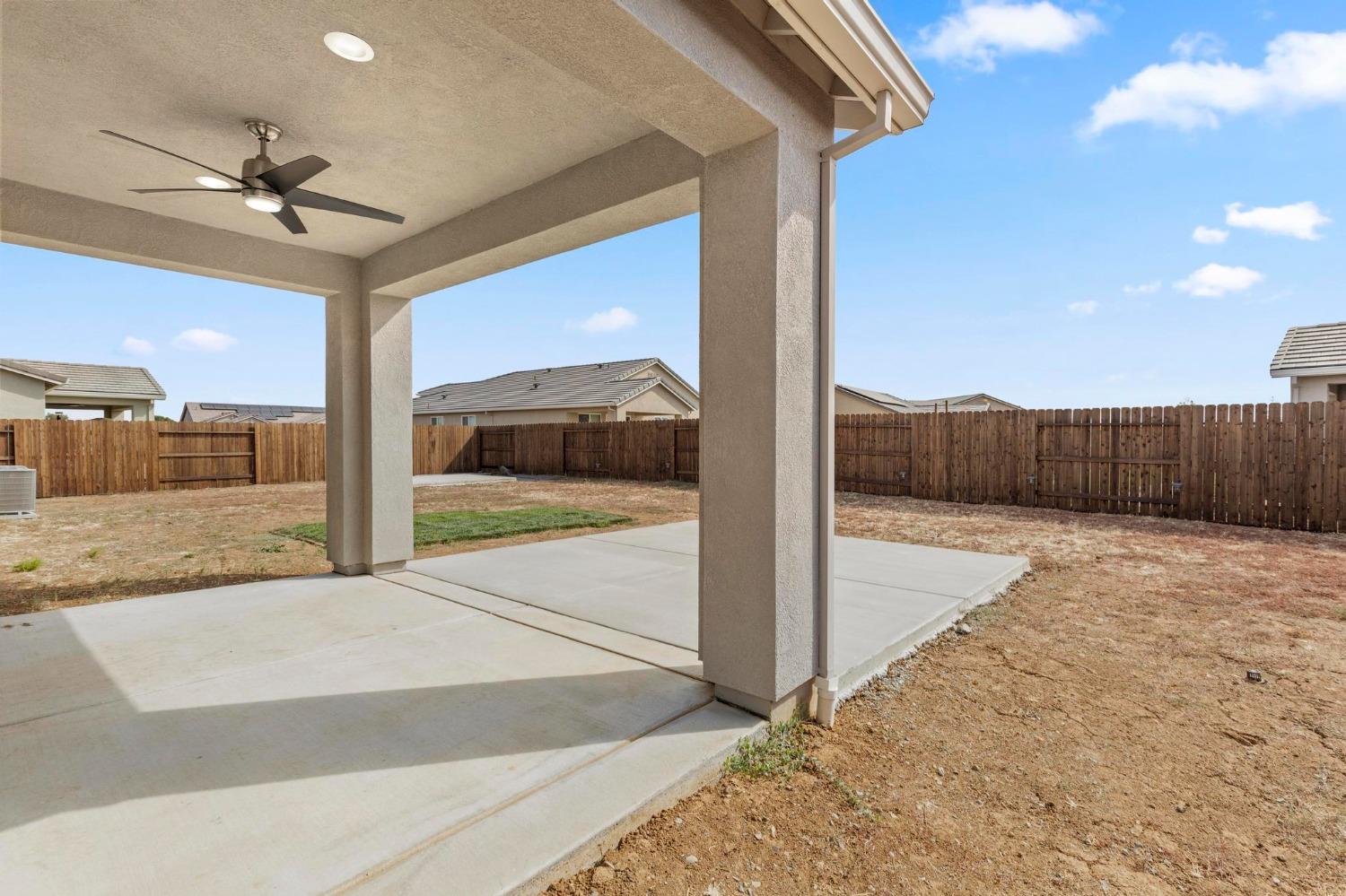 Detail Gallery Image 34 of 51 For 1355 Rio Grande Dr, Plumas Lake,  CA 95961 - 3 Beds | 2 Baths