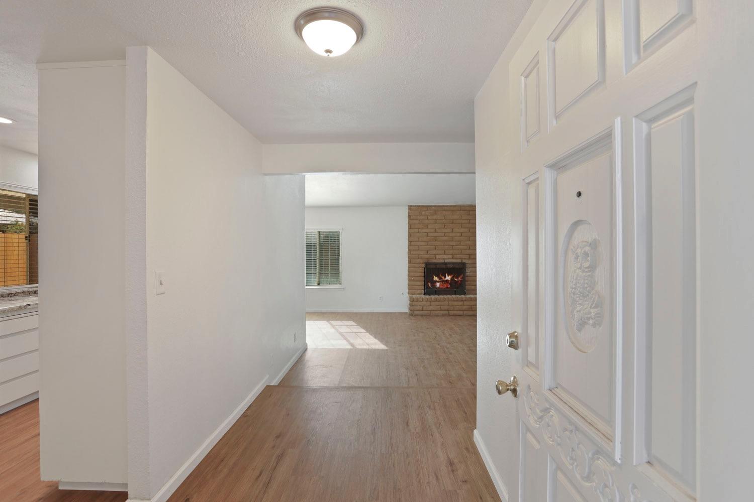 Detail Gallery Image 7 of 52 For 1469 Trailwood Ave, Manteca,  CA 95336 - 4 Beds | 2 Baths