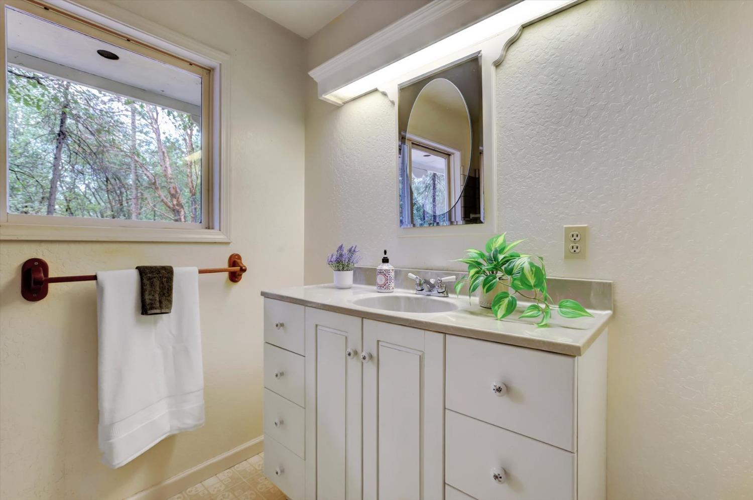 Detail Gallery Image 33 of 66 For 15281 Kimberly Ct, Nevada City,  CA 95959 - 2 Beds | 2 Baths