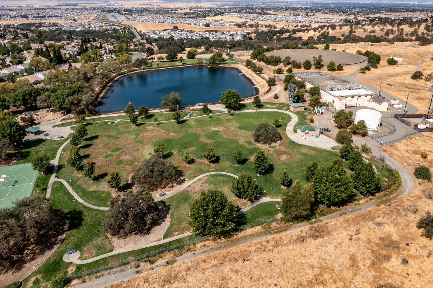 Detail Gallery Image 33 of 37 For 3005 Chimney Ct, Rocklin,  CA 95765 - 2 Beds | 2 Baths