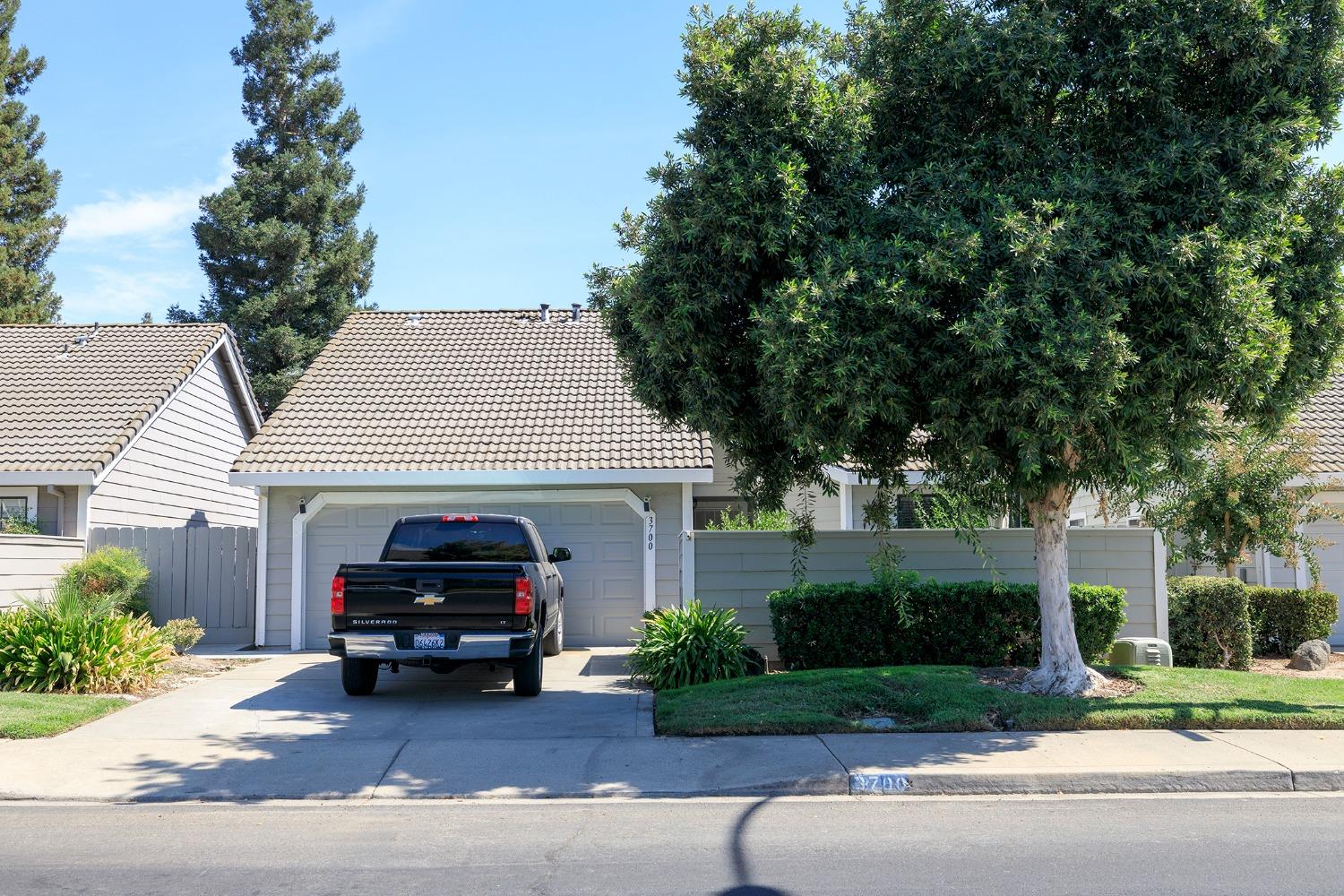 Detail Gallery Image 1 of 43 For 3700 Regency Park Dr, Modesto,  CA 95356 - 2 Beds | 2 Baths