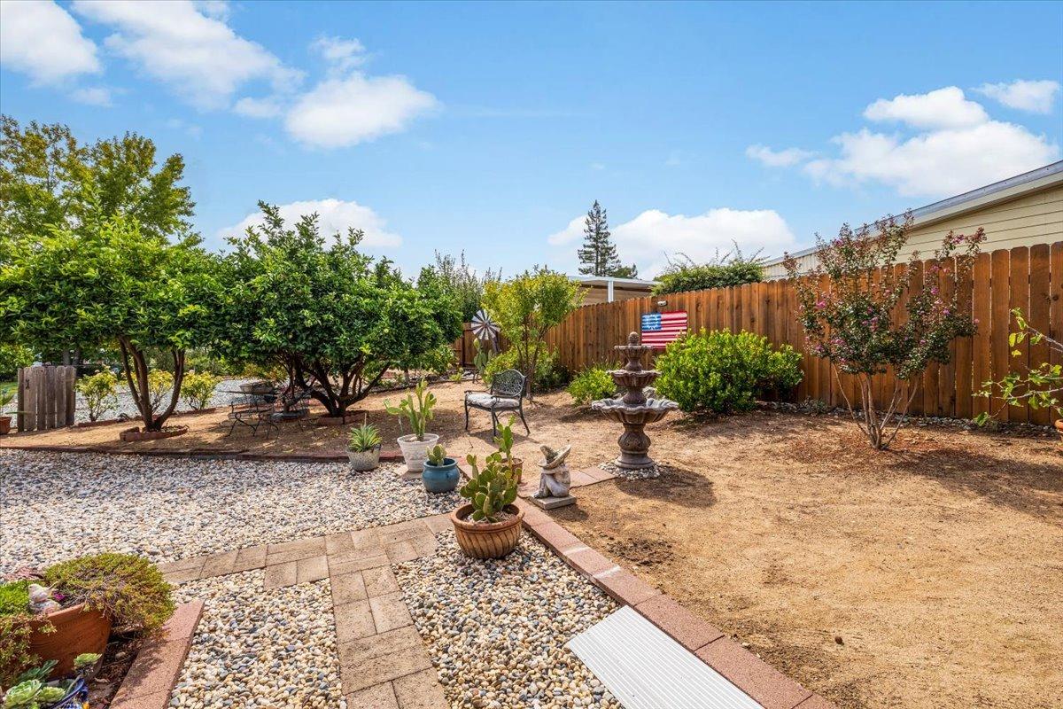 Detail Gallery Image 15 of 41 For 94 Scott Ct, Folsom,  CA 95630 - 2 Beds | 2 Baths