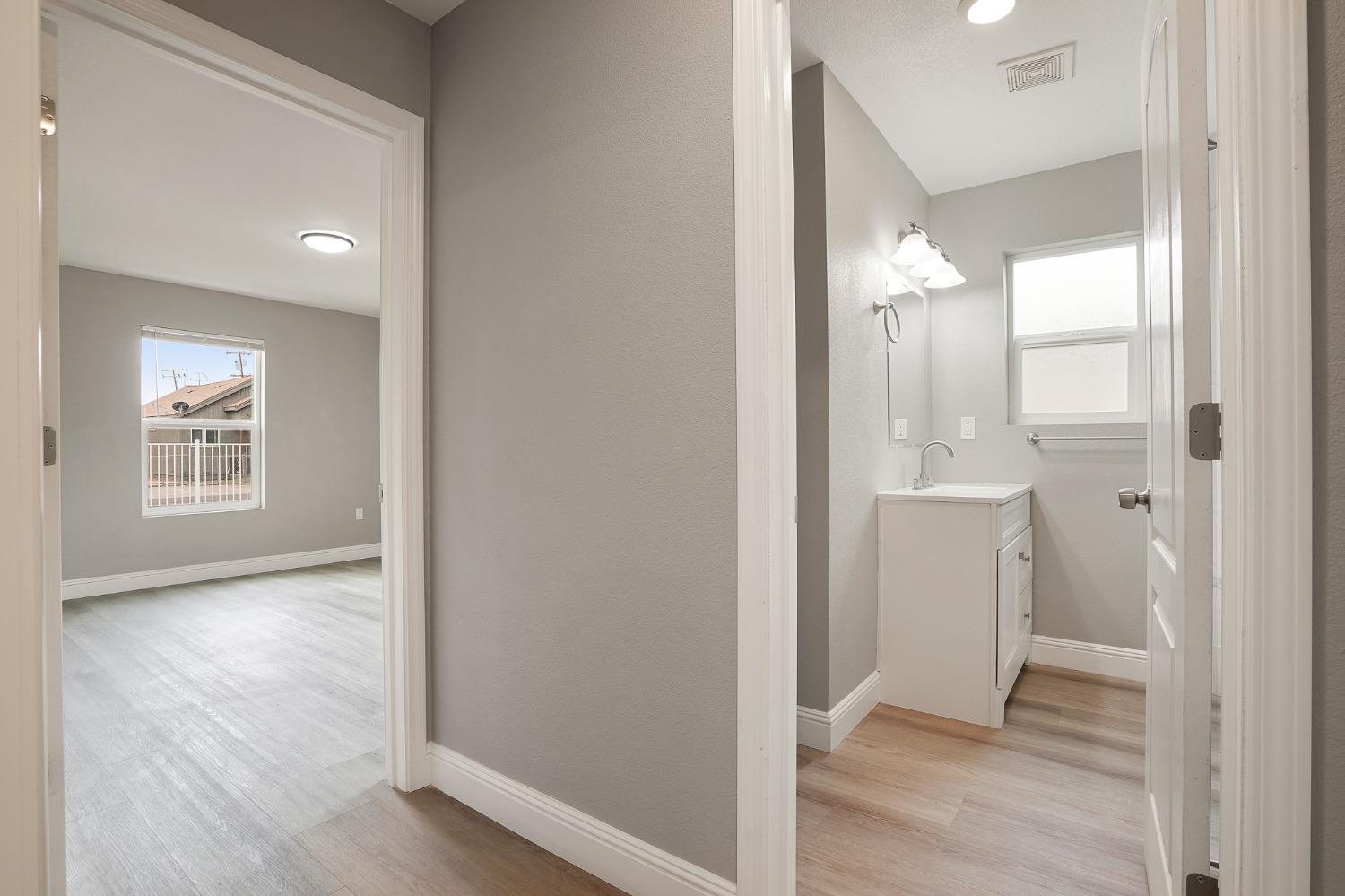 Detail Gallery Image 15 of 38 For 535 W Clay St, Stockton,  CA 95206 - 3 Beds | 2 Baths