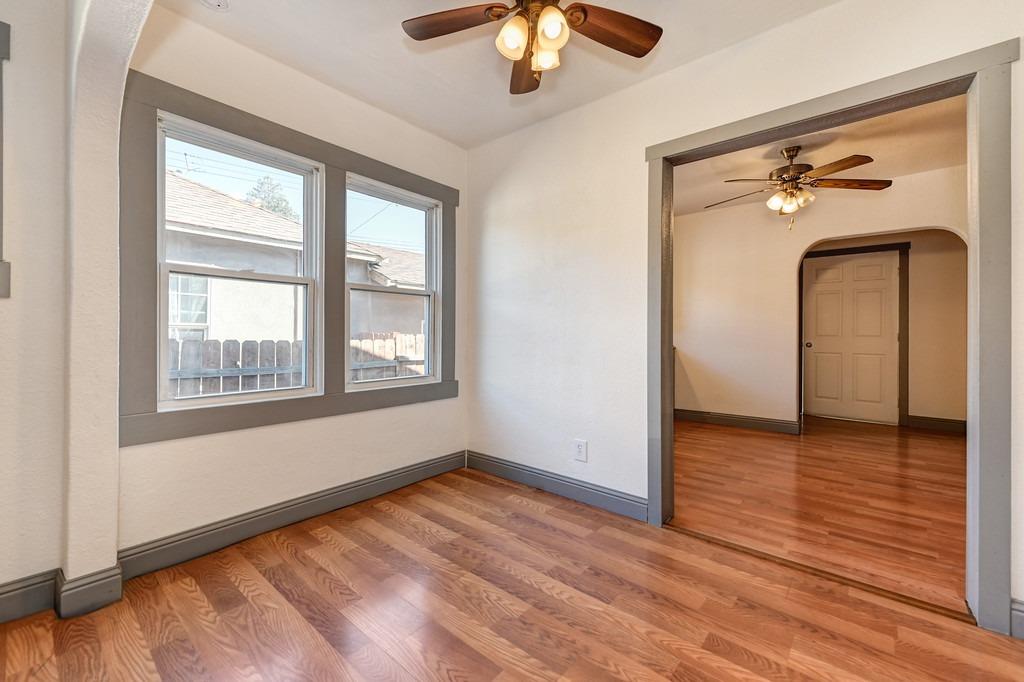 Detail Gallery Image 9 of 28 For 4740 Roosevelt Ave, Sacramento,  CA 95820 - 2 Beds | 1/1 Baths