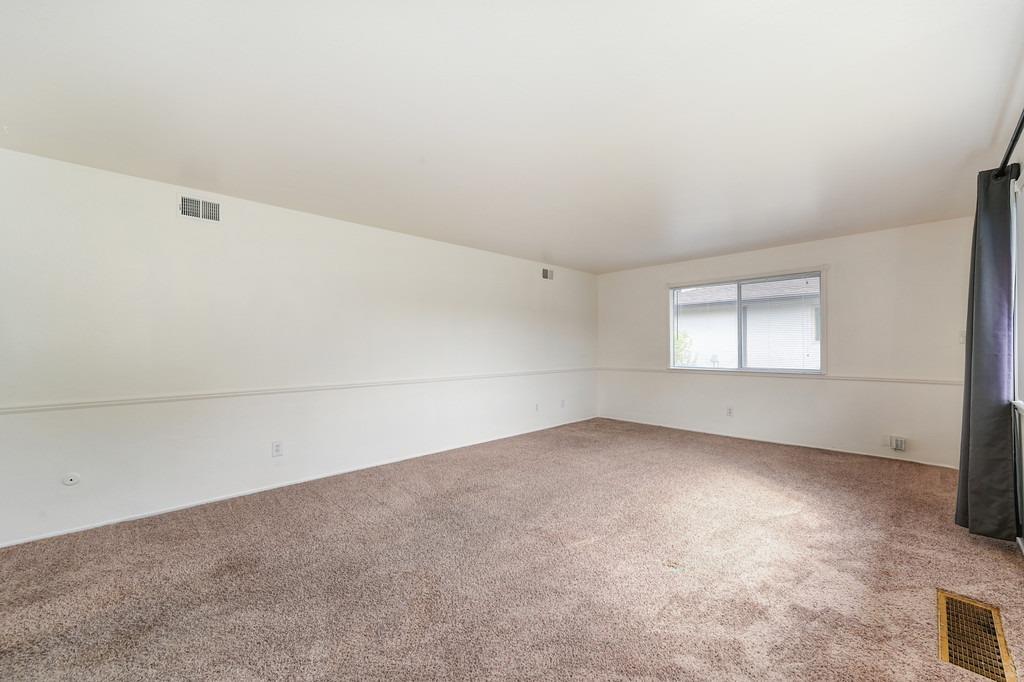 Detail Gallery Image 16 of 31 For 2205 Gila Way, Sacramento,  CA 95864 - 2 Beds | 2 Baths