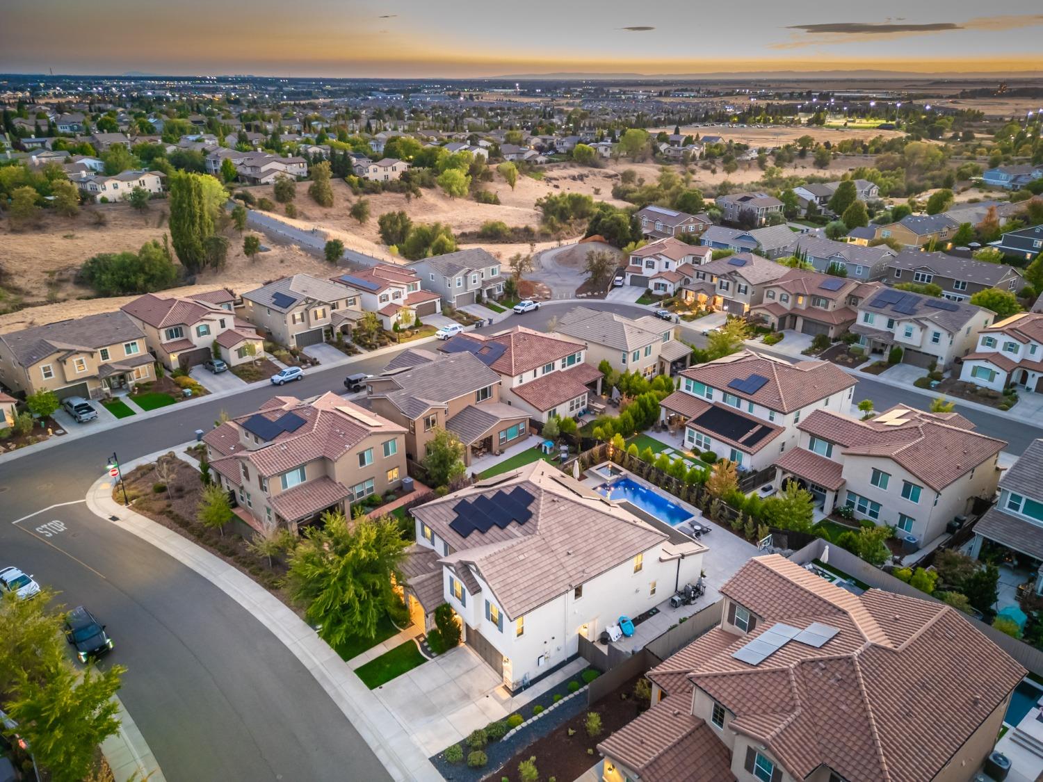 Detail Gallery Image 85 of 87 For 808 Dandelion Ln, Rocklin,  CA 95765 - 5 Beds | 4/1 Baths