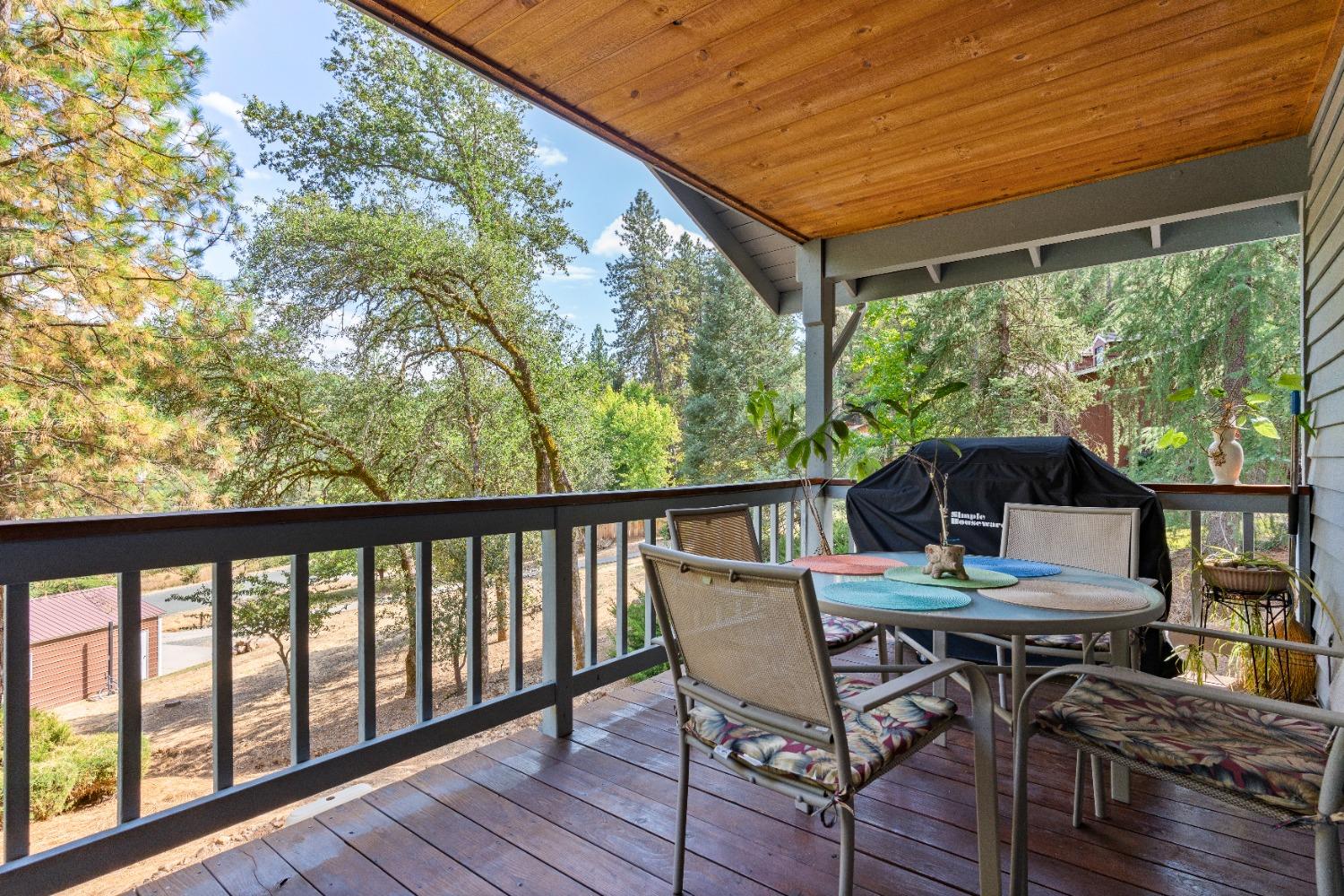 Detail Gallery Image 12 of 28 For 15904 Annie Dr, Grass Valley,  CA 95949 - 3 Beds | 2 Baths