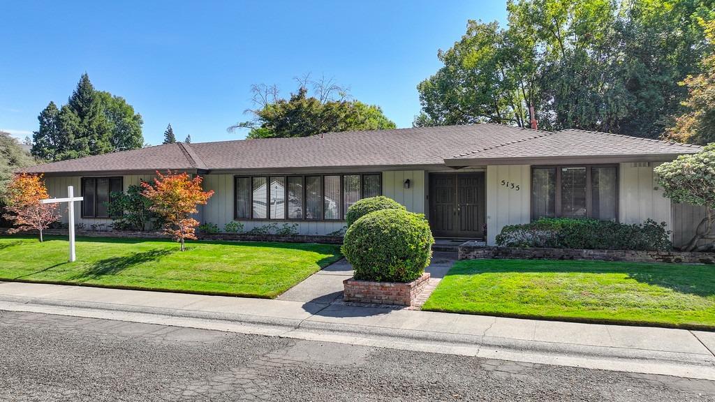 Detail Gallery Image 1 of 1 For 5135 Oak Point Way, Fair Oaks,  CA 95628 - 3 Beds | 2/1 Baths