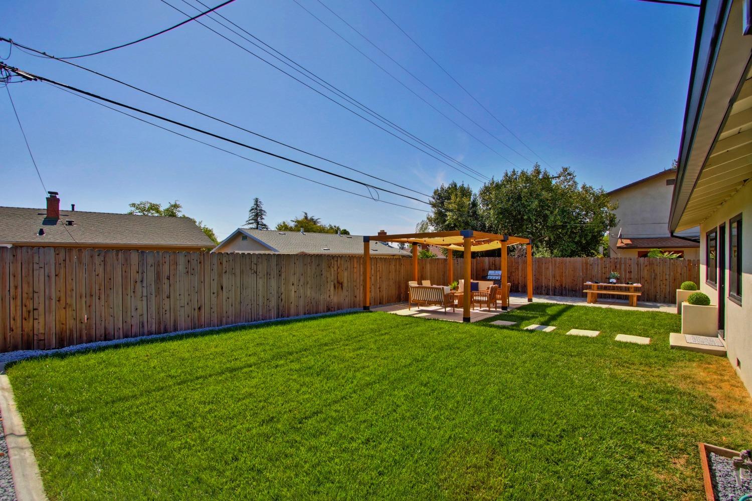 Detail Gallery Image 35 of 46 For 5208 Rambler Way, Sacramento,  CA 95864 - 3 Beds | 2 Baths