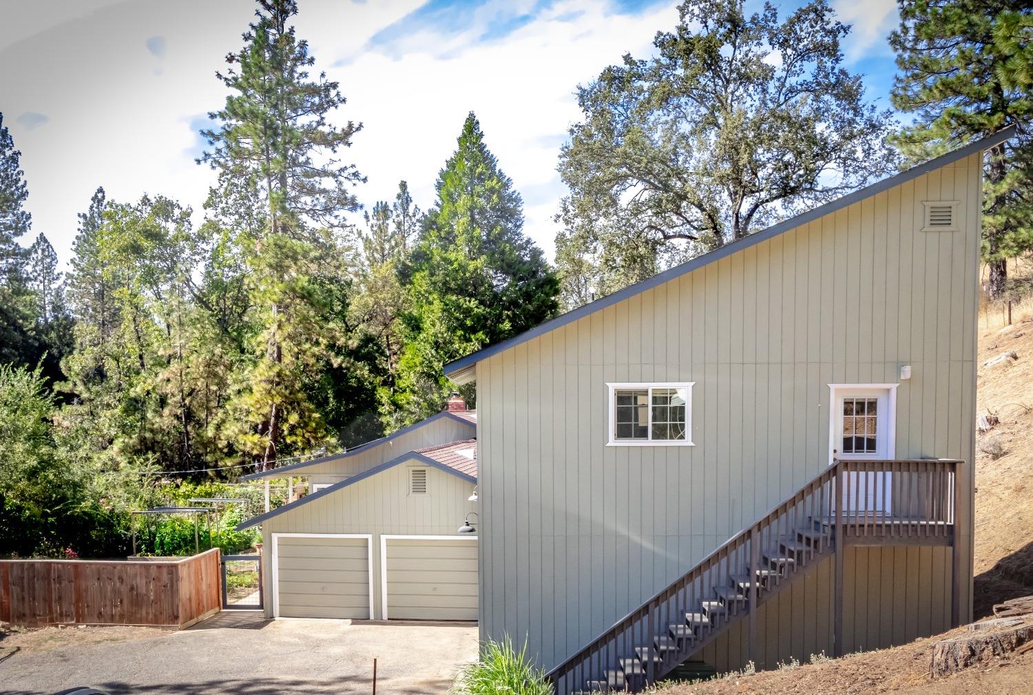 Detail Gallery Image 40 of 60 For 7220 Sly Park Rd, Placerville,  CA 95667 - 3 Beds | 2/1 Baths