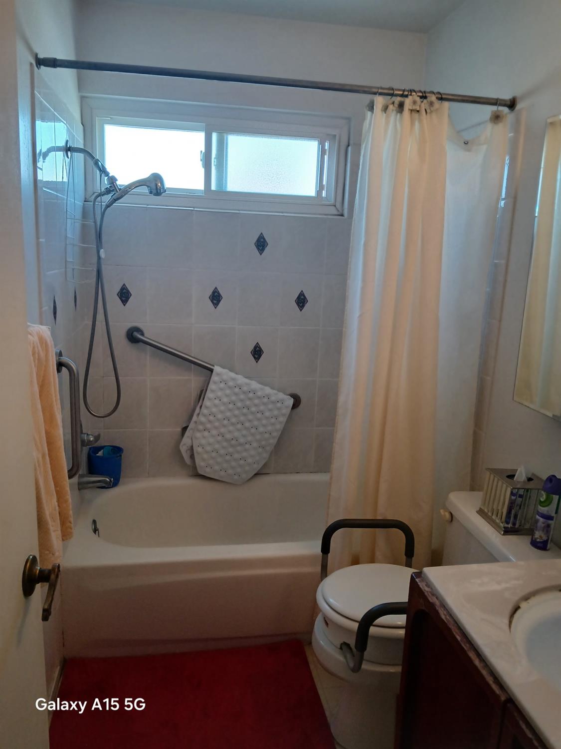 Photo #8: 224106282 Listing 