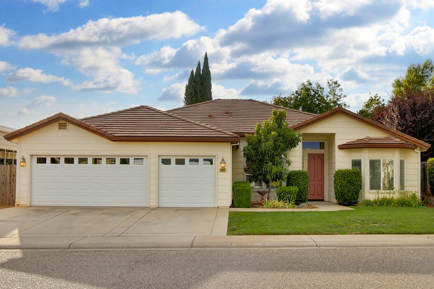 Detail Gallery Image 1 of 1 For 407 Quailhollow Dr, Ione,  CA 95640 - 3 Beds | 2 Baths