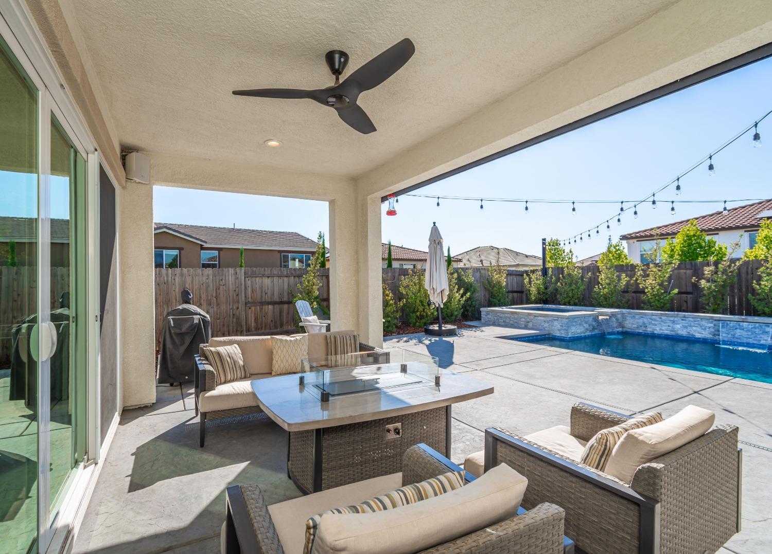 Detail Gallery Image 67 of 87 For 808 Dandelion Ln, Rocklin,  CA 95765 - 5 Beds | 4/1 Baths