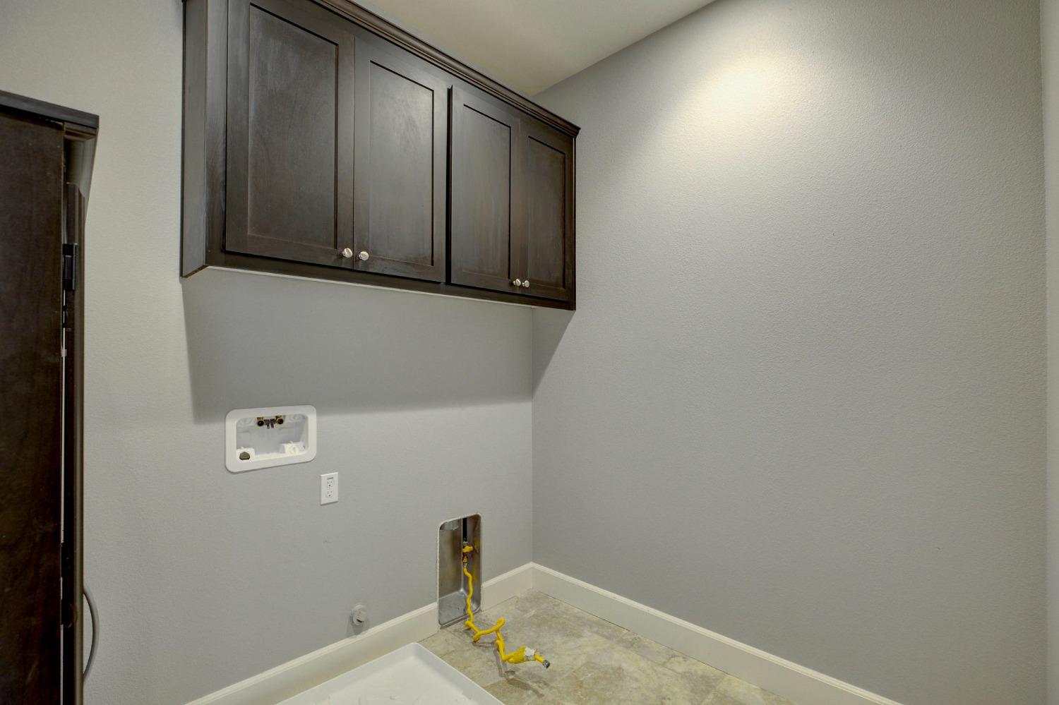 Detail Gallery Image 16 of 28 For 4148 Natomas Central Dr, Sacramento,  CA 95834 - 3 Beds | 2/1 Baths