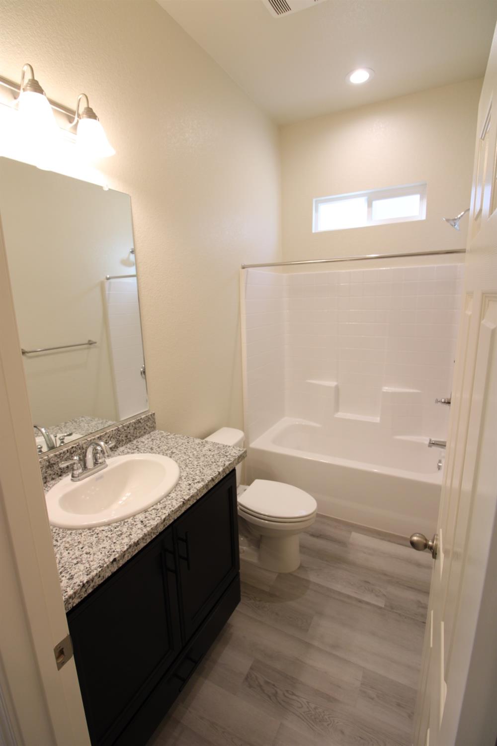 Detail Gallery Image 11 of 13 For 6224 Chavez Ct, Riverbank,  CA 95367 - 3 Beds | 2 Baths