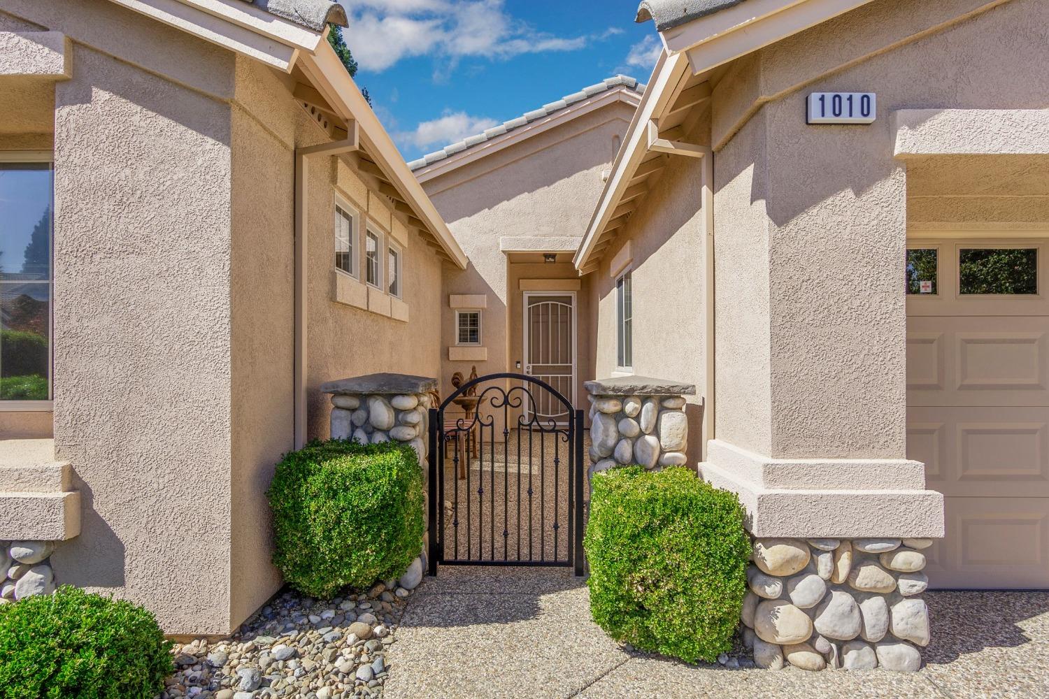 Detail Gallery Image 5 of 40 For 1010 Tioga Ct, Lincoln,  CA 95648 - 2 Beds | 2 Baths