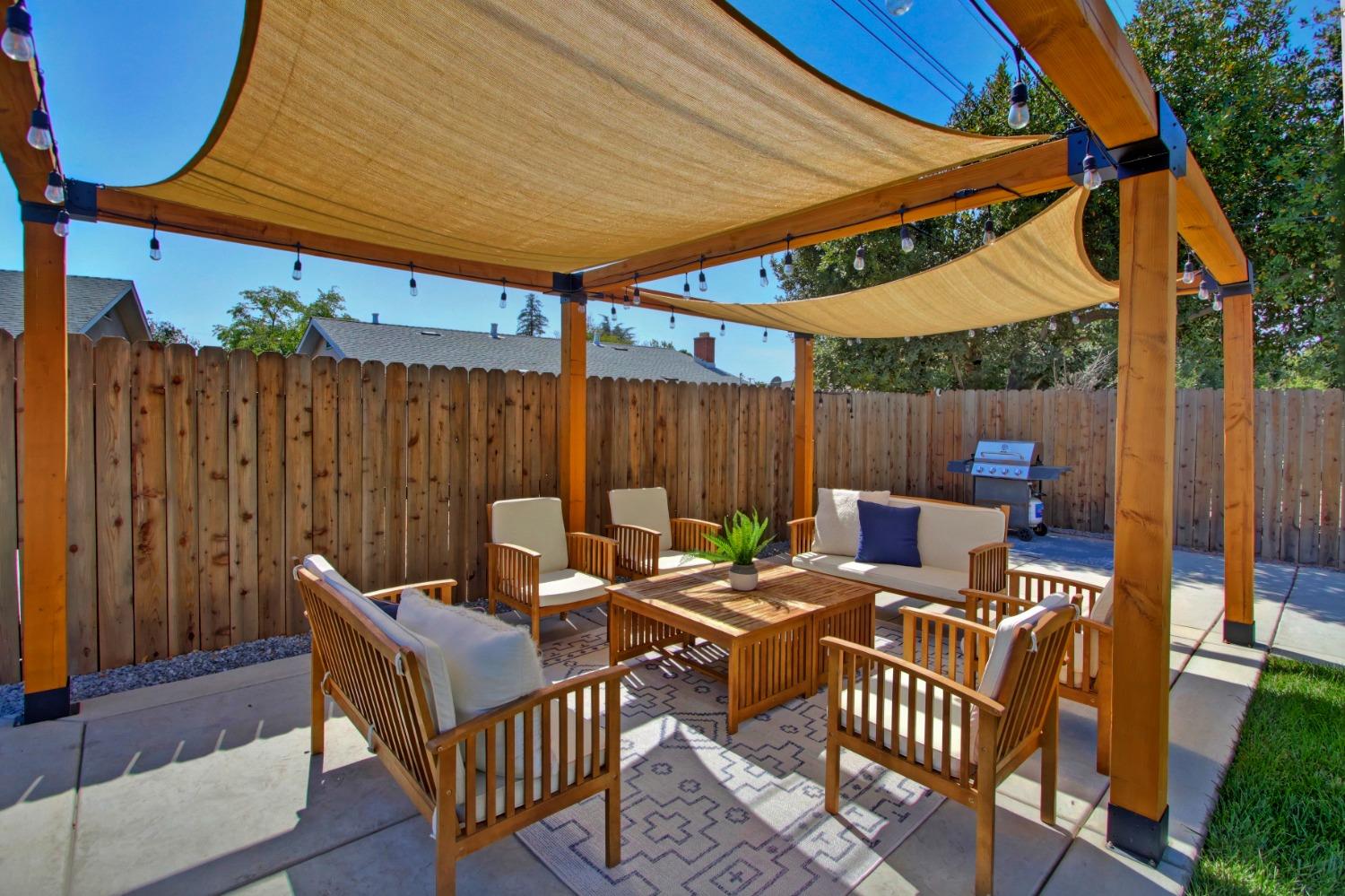 Detail Gallery Image 39 of 46 For 5208 Rambler Way, Sacramento,  CA 95864 - 3 Beds | 2 Baths