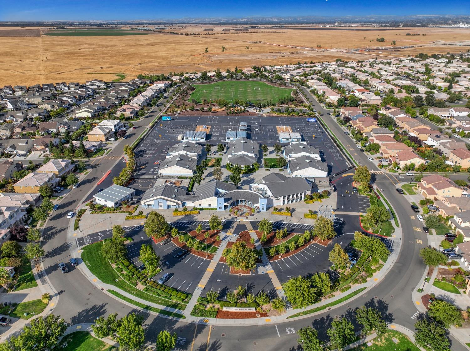 Detail Gallery Image 45 of 46 For 4024 Weathervane Way, Roseville,  CA 95747 - 3 Beds | 2/1 Baths