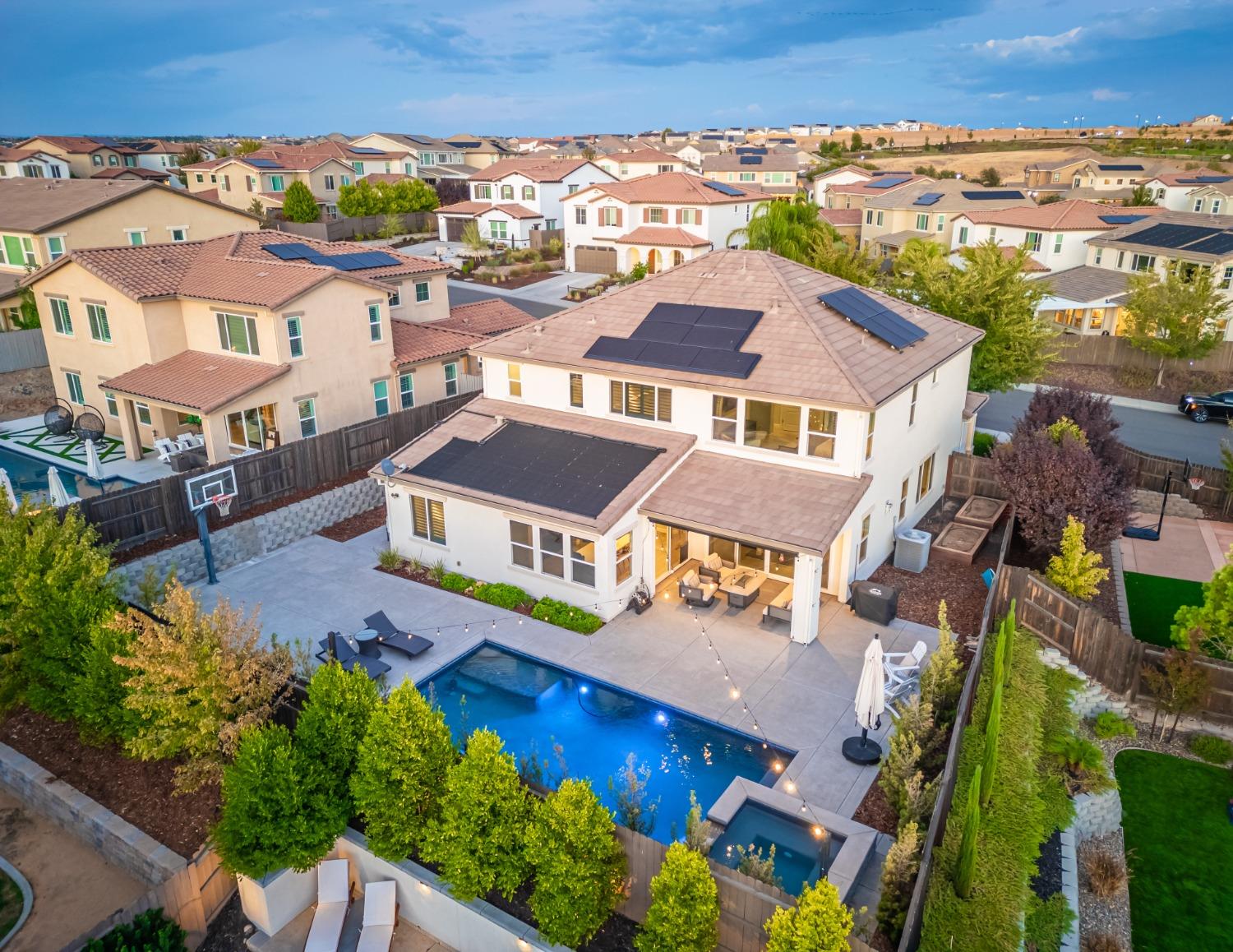 Detail Gallery Image 78 of 87 For 808 Dandelion Ln, Rocklin,  CA 95765 - 5 Beds | 4/1 Baths