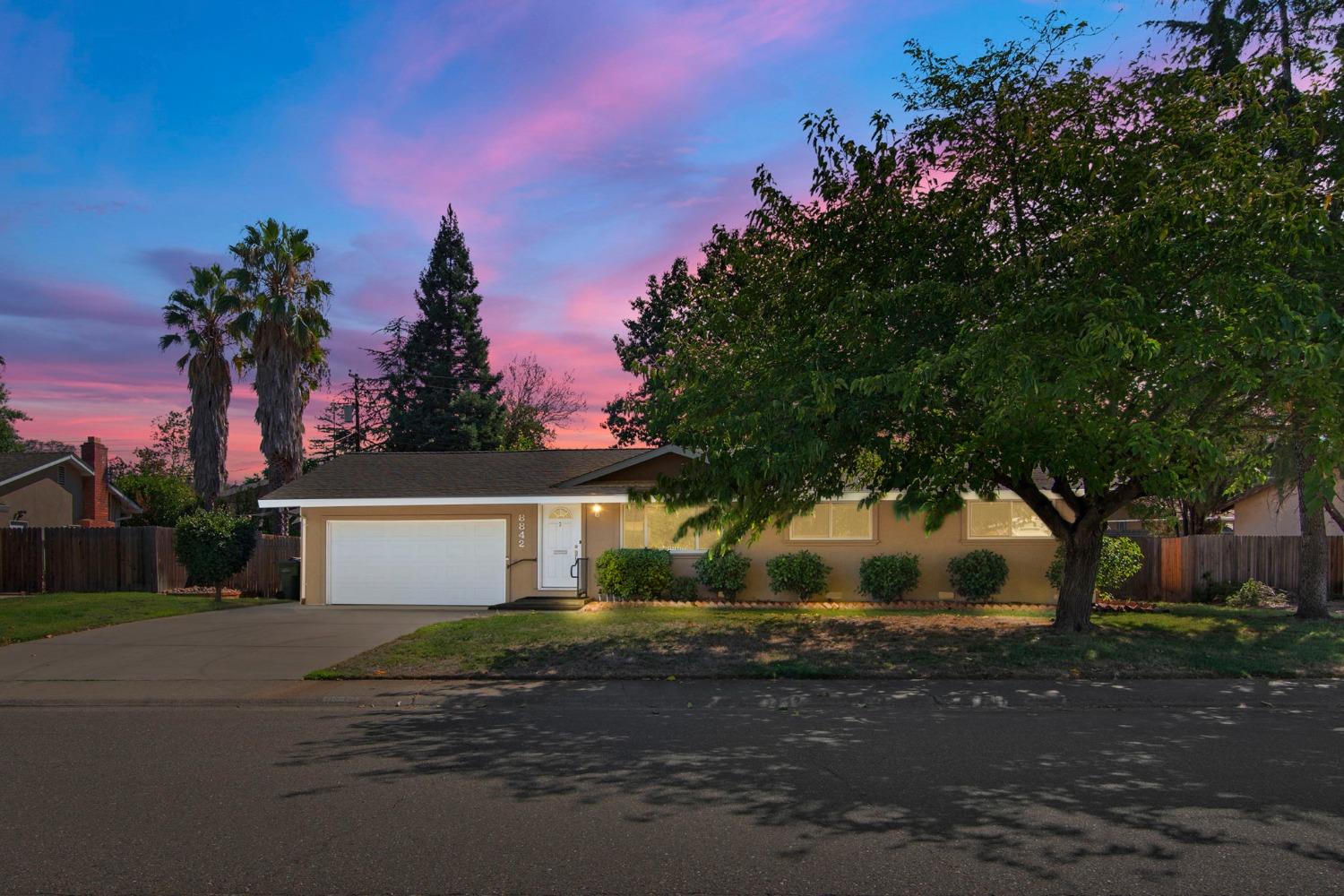 Lake Nimbus Drive, Fair Oaks, California image 3